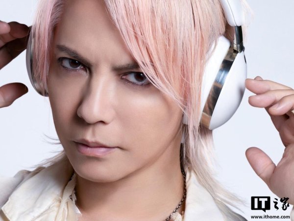 光大e配 AVOIT 与日本歌手 HYDE 合作推出 WA-J1 三单元头戴式耳机